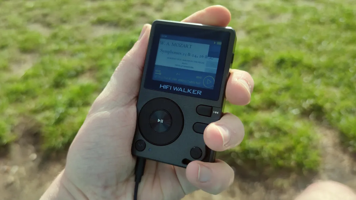 HIFI WALKER H2: Unlocking High-Fidelity Sound on the Go 